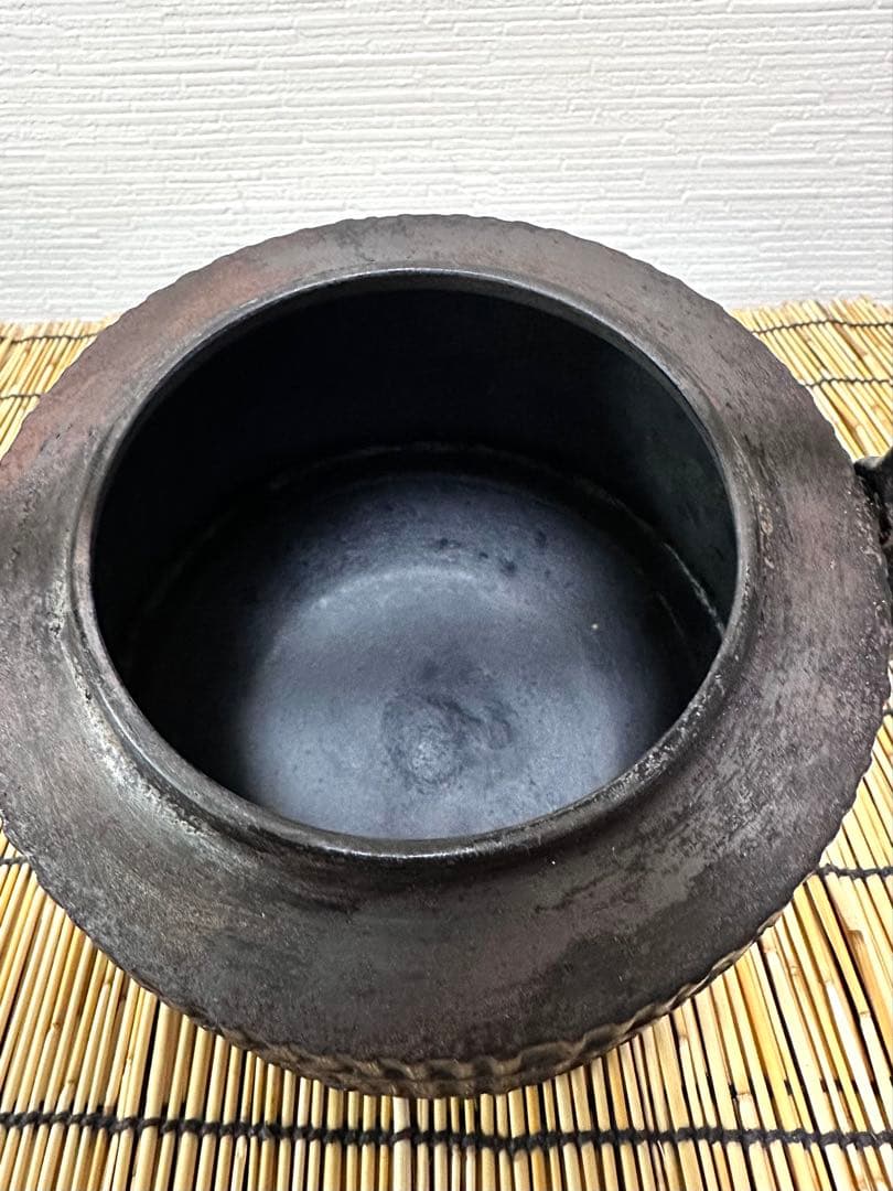 未使用、長期保管品　敬典工房正寿堂山正　人間国宝髙橋敬典作　竹垣文様　南部鉄瓶