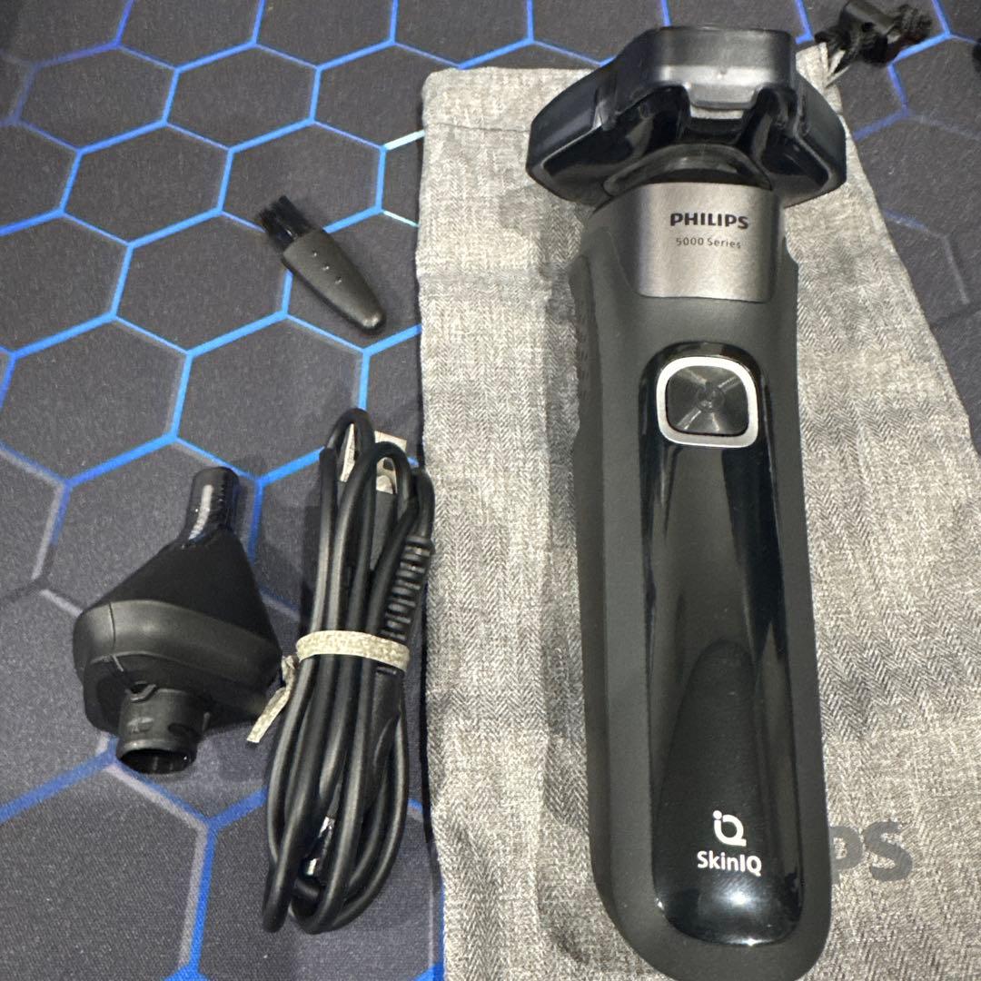フィリップス 電動シェーバー 5000シリーズ 電動 髭剃り メンズ　シェーバー
