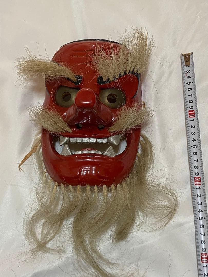 赤い鬼の神楽面 約20cm 毛付き　能面　お面　天狗