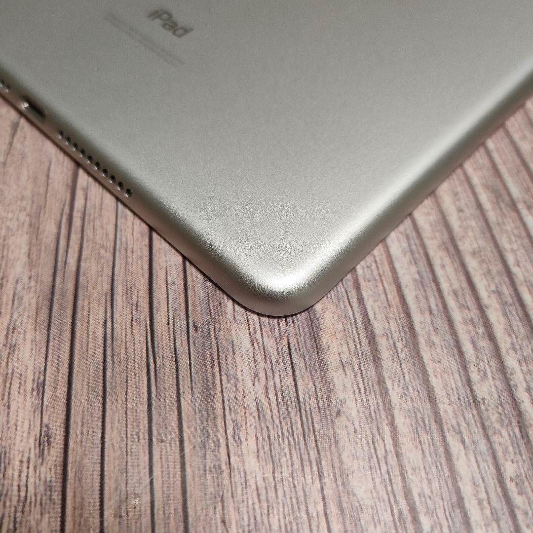 iPad mini 第5世代 64GB シルバー 新品近い