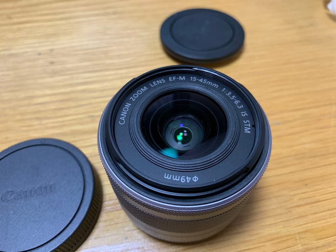 Canon EOS M100 ダブルズームキット　グレー　カメラ