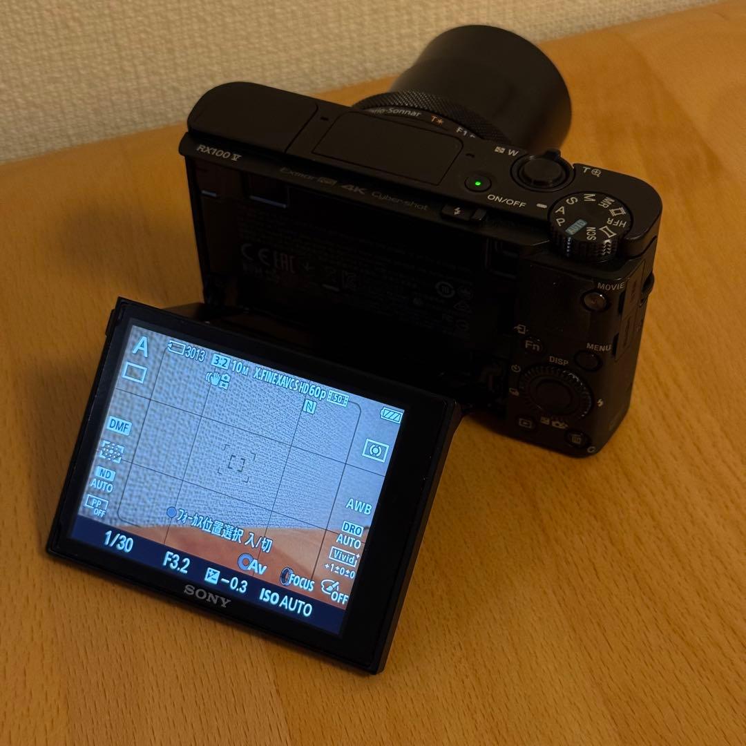 デジタルカメラ SONY RX100 M5 (DSC-RX100M5)