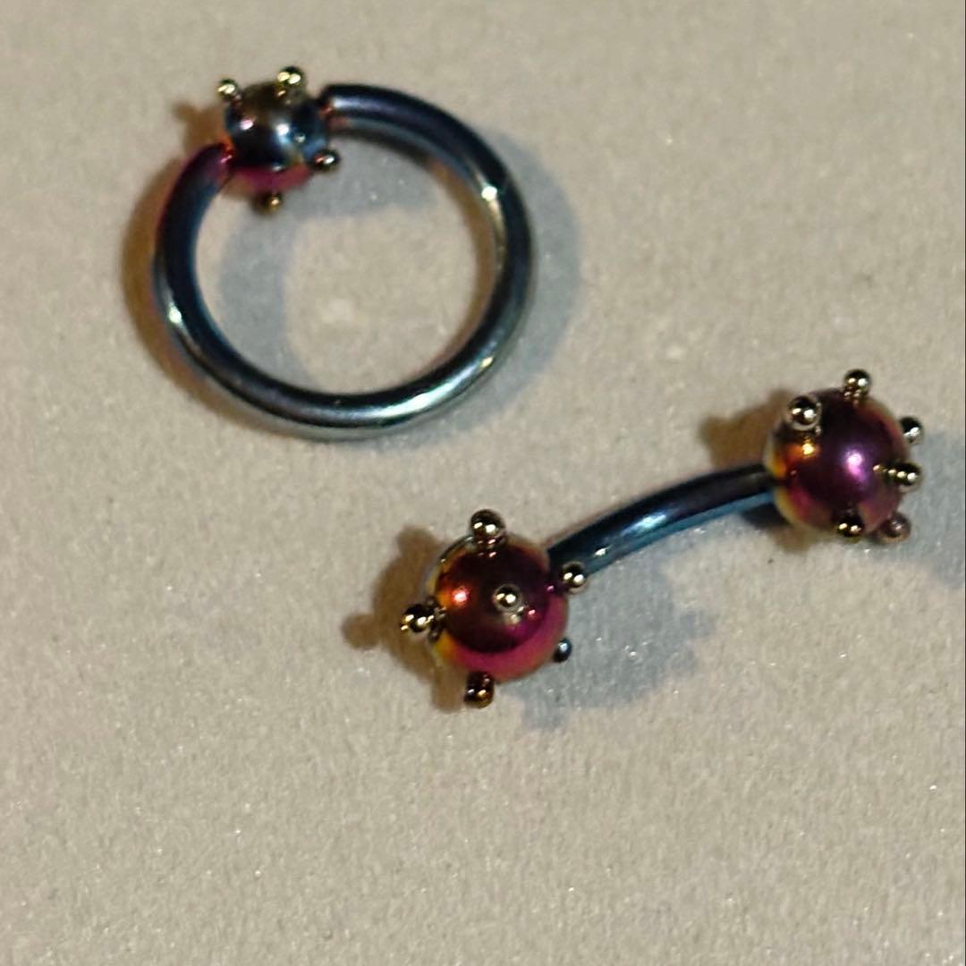 北欧デザイナー　チタンボディピアス