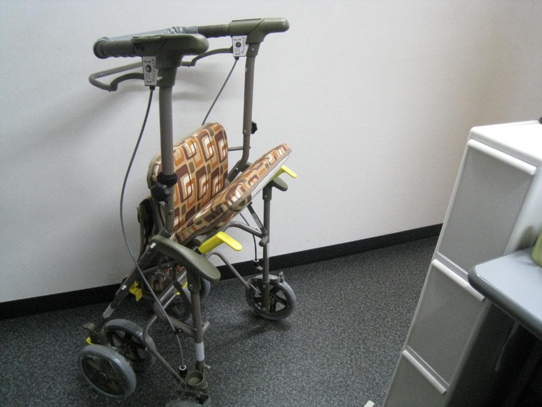 【島製作所】四輪歩行車　シンフォニーワイドSP 介護用歩行車 GAブラウン