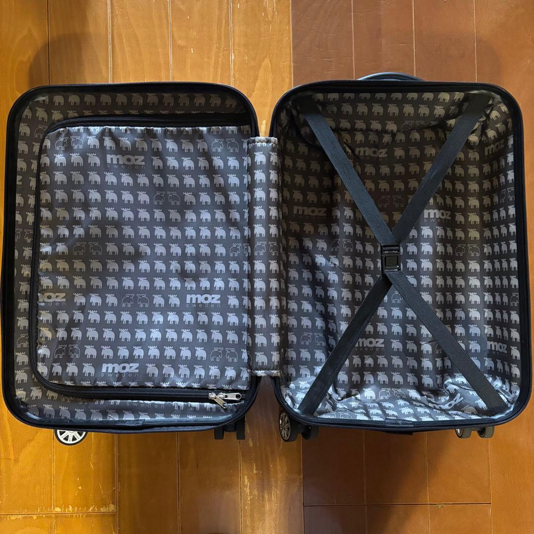 moz キャリーケース　MOZ0020SV シルバー　軽量