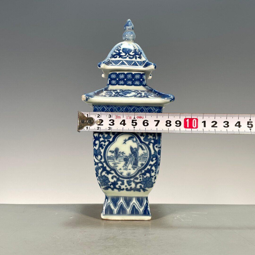 青花釉下彩開窓人物図四方宝塔瓶 景徳鎮 陶磁器 装飾品 現代工芸品 美術品 置物