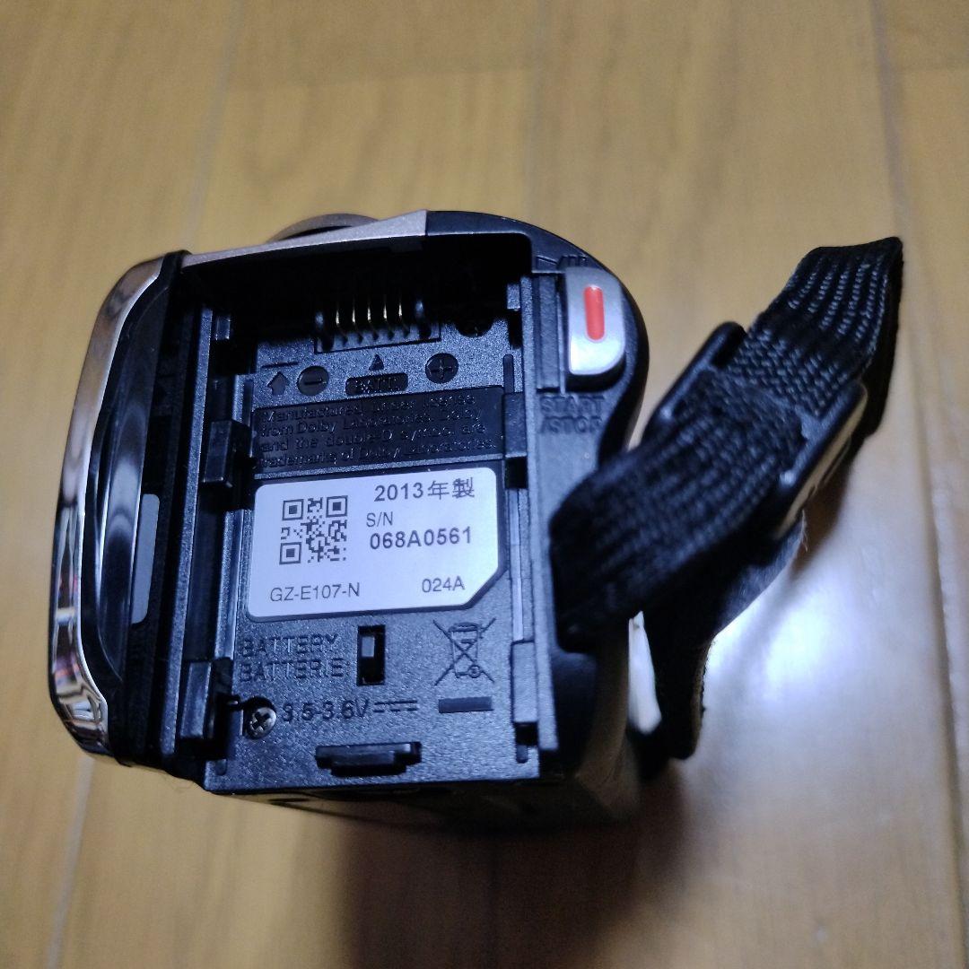 大人気Everio JVC GZ-E107-N フルHD ビデオカメラ　元箱付き