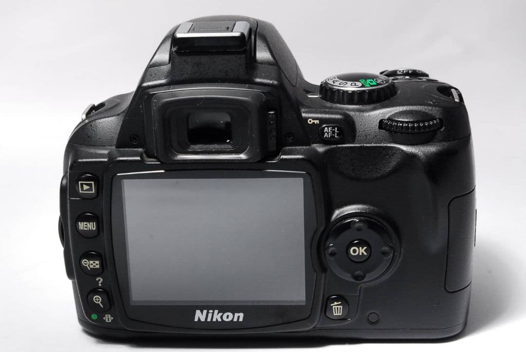 ♥一眼デビュー最適♥Nikon D40♥AF-S標準レンズ♥すぐ撮影OK