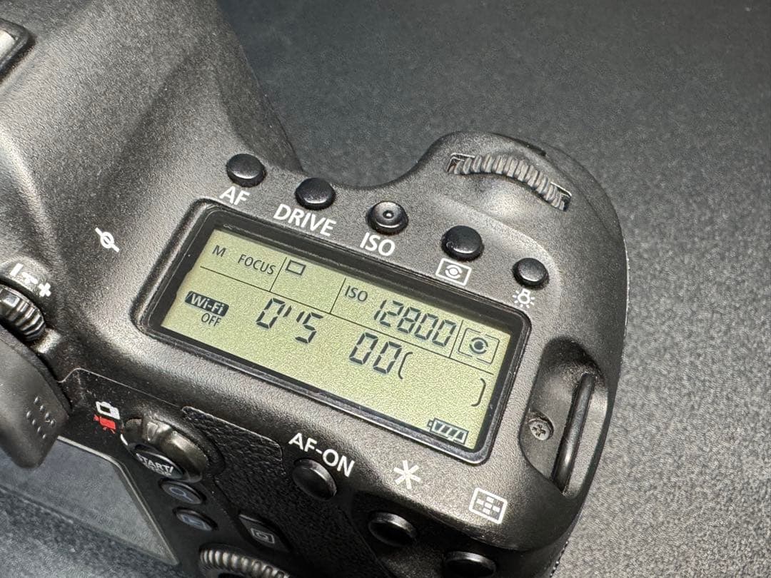 Canon EOS 6D ボディ 動作確認済み センサー汚れあり