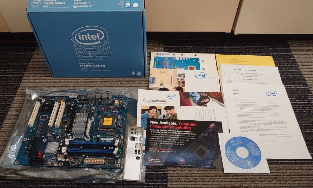 Intel Media Series DP35DP(動作未確認)中古品