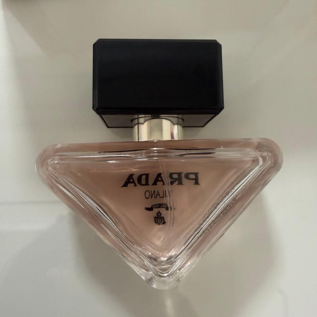 プラダパラドックスオーデパ ルファム 30ml