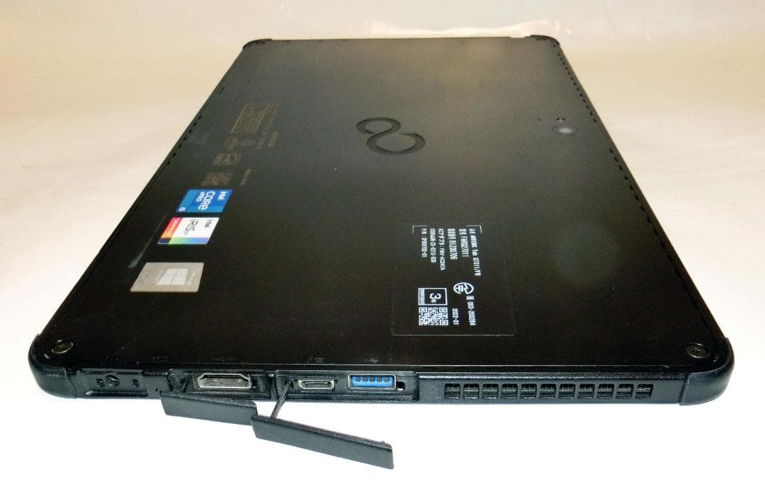 ◆ ArrowsTab Q7311/FB ◆ 第11世代Windowsタブレット