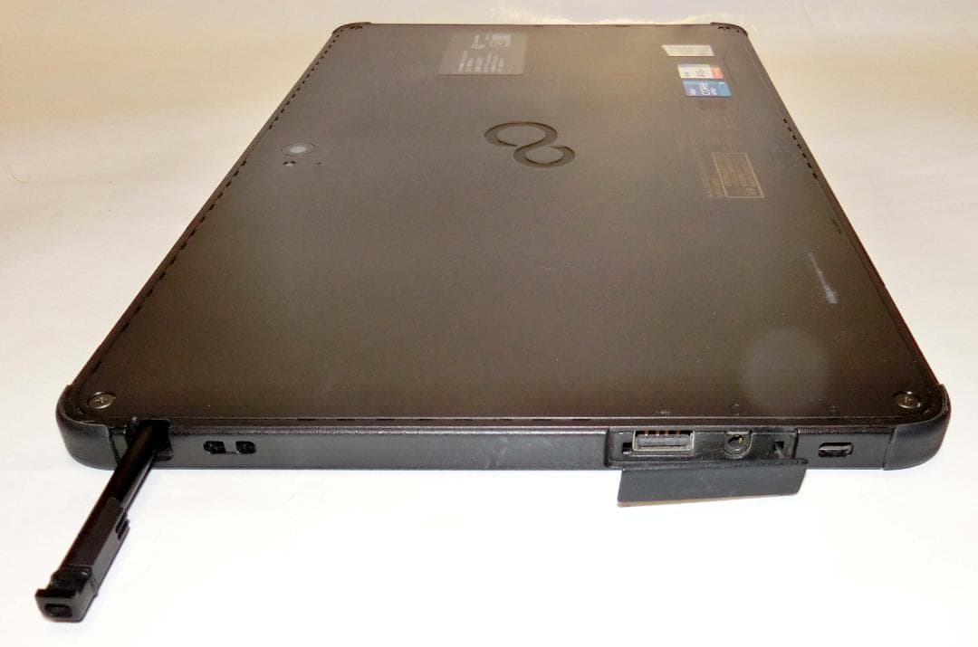 ◆ ArrowsTab Q7311/FB ◆ 第11世代Windowsタブレット