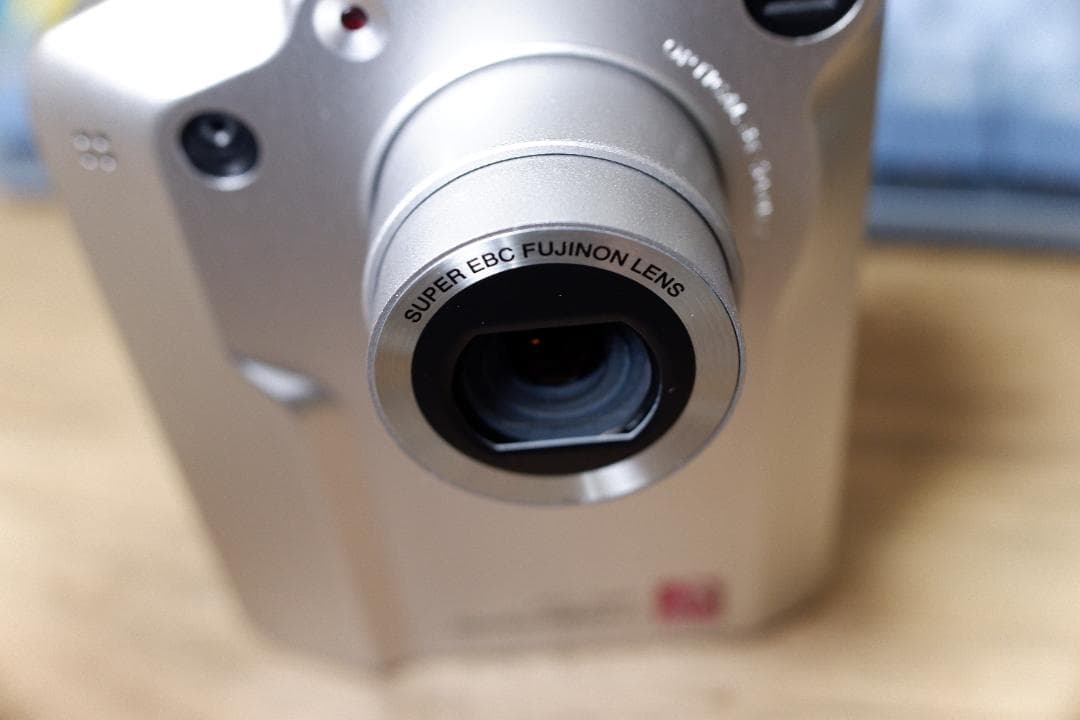 富士フイルム FUJIFILM FinePix 6800z 動作品 ほぼ新品