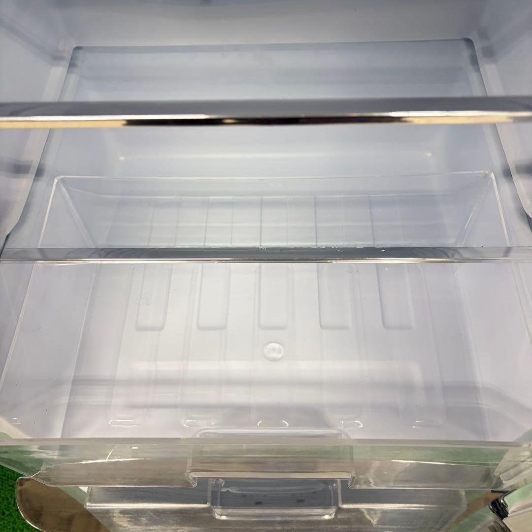 978 2025年製　最新レトロ　冷蔵庫　コンパクト　130ℓ 一人暮らし