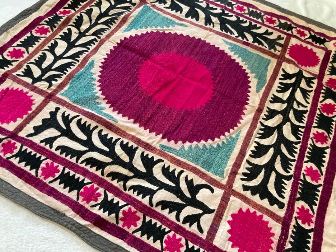 【特価】【汚れあり】スザニ(刺繍布)ヴィンテージ ウズベキスタン製