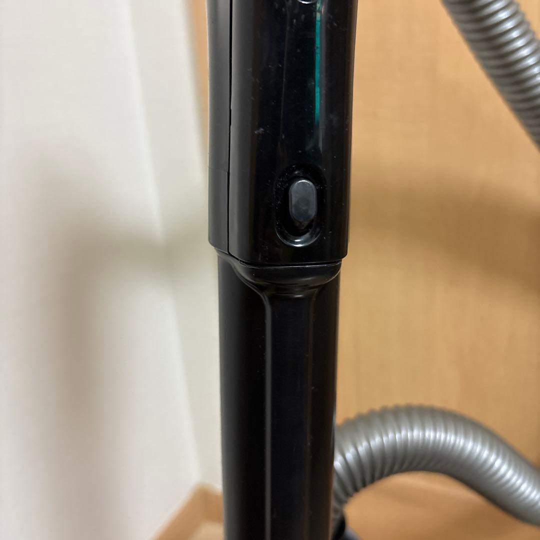 K*．様 東芝　2019年　紙パック式 掃除機 VC-PH7A