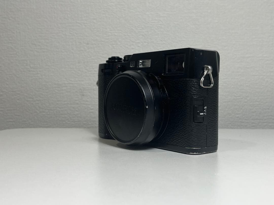 け*ん様 FUJIFILM フジフイルム X100F ブラック