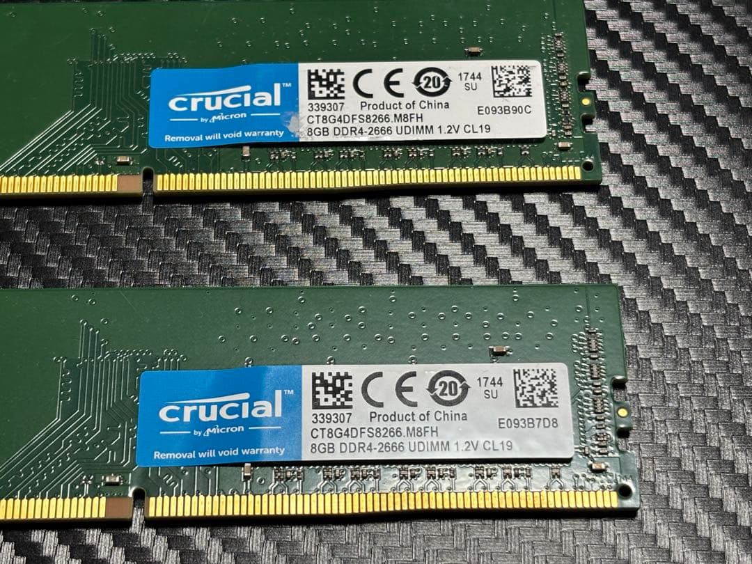 crucial 8GB DDR4-2666 メモリ